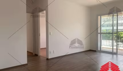 Apartamento a venda em São Caetano do Sul, 2 quartos, 1 suíte, 2 banheiros, varanda gourmet, depósito privativo, piscina, brinquedoteca.
