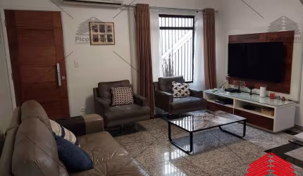 Sobrado a Venda na Vila Prudente, com 108 m² , 3 quartos e 1 suite com planejados e ar concionado, 1 vaga grande cobertas, quintal, próximo ao metrô