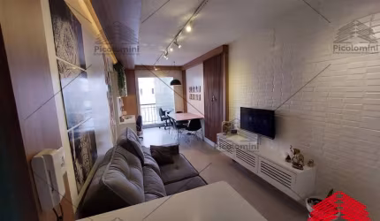 Apartamento à venda na Luz Porteira Fechada Decorado, 2 quartos, sala, 1 banheiro e 1 vaga de garagem - 50m² de área. Piscina, academia e mais. Metrô