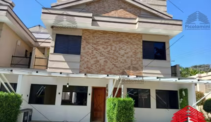 Casa de condomínio - 108m²  Residencial Castelo, 3 quartos, 1 suíte, sala ampla, cozinha americana, lavabo, 2 vagas cobertas, próximo mercado Joanin