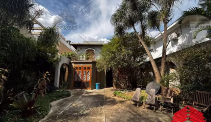 Casa Comercial e Residencial 10x VENDA e LOCAÇÃO no Brooklin, 5 quartos, 2 suítes, 5 vagas. Ambientes amplos e repleto de armários planejados