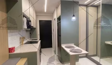 Studio para locação, 30 m², Tatuapé, ao lado do metro carrão, Mobiliado, andar alto,sacada envidraçada.