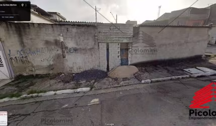 Terreno Comercial à venda em São Paulo-SP,  1.100 m² na esquina privilegiada entre Av. Álvaro dos Santos e R. Manoel Pascoal.  Estuda proposta.