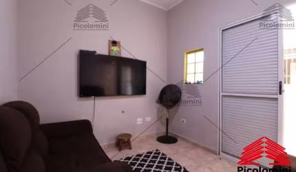 Sobrado de Vila Bom Retiro com 2 quartos amplos, sala 2 ambientes, cozinha planejada, area de serviço, quintal, sacada e vaga de garagem