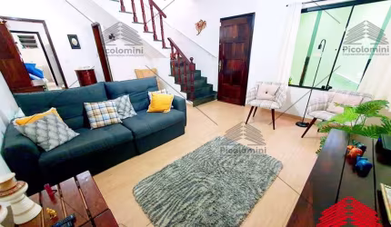 Sobrado à Venda Vila Formosa com 3 quartos, 3 suítes, escritório, cozinha planejada, quintal com churrasqueira, 5 banheiros, 2 vagas e 134m²!