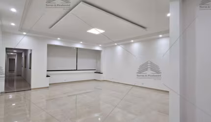 Apartamento à venda NO Centro com 240 Metros, 3 quartos, sala ampla, Sacada, cozinha planejada, Próximo ao Metrô.