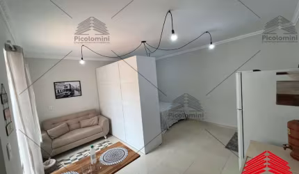 Casa Térrea reformada para locação na Mooca de 60m², 1 quarto, 1 banheiro, lavanderia, área de serviço, quintal, sala, cozinha, semi mobiliada