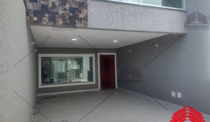 Imperdível! Casa  com 4 quartos e 4 suítes na Vila Carrão, São Paulo-SP - 300m², 2 salas, 6 banheiros e 4 vagas.