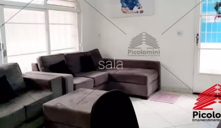 Casa Térrea à venda no Parque São Lucas, 3 quartos, sala 2 ambientes, cozinha planejada, quintal com churrasqueira, 2 banheiros, 3 vagas de garagem