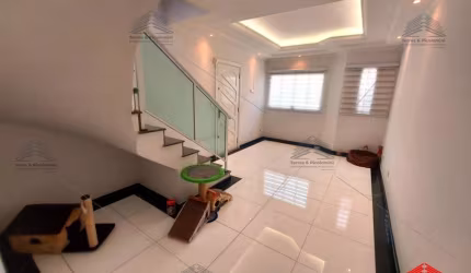 Sobrado de 121m² a venda na Vila Formosa, 2 dormitórios, 3 banheiros, 2 varandas, cozinha planejada, lavanderia, churrasqueira, escritório, 4 vagas