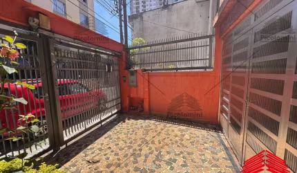 Espaçosa casa para locação no Tatuapé,  com 3 quartos, 1 sala, 2 banheiros e 1 vaga de garagem - 230m².