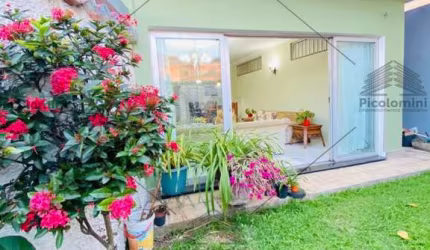 Casa térrea com terreno de 10x50, Vila Alpina, excelente localização, 5 quartos, suítes, edícula, sala 3 ambientes, jardim com pomar, área de serviço