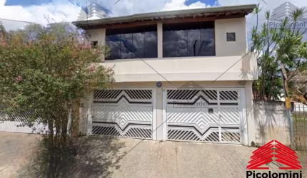 Imóvel Espetacular à Venda em São Paulo-SP: Casa com 3 Quartos, 1 Suíte, 2 Salas e 3 Vagas de Garagem!