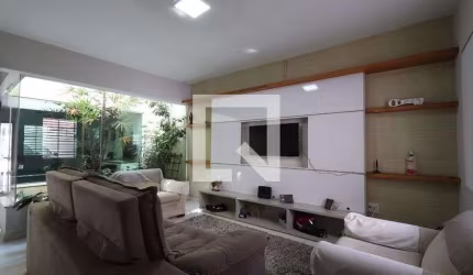 Casa à Venda - Vila Prudente, 3 Quartos,  197 m2
