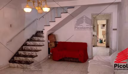 Casa á venda  Vila Prudente próximo ao metrô 2 dormitórios sala cozinha quintal 1 vaga