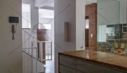 Luxuosa Casa em Condomínio à Venda na Mooca, São Paulo-SP: 4 Quartos, 4 Suítes, 2 Salas, 5 Banheiros, 4 Vagas, 135m².