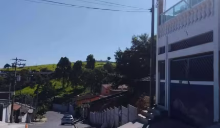 Linda casa com Edícula ótimo nos fundo em Atibaia