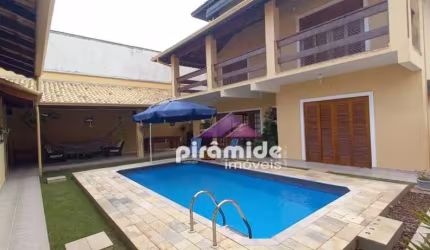 Casa com 6 dormitórios / 3 SUÍTES à venda, 277 m² por R$ 2.000.000 - Sumaré - Caraguatatuba/SP