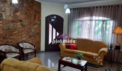 Casa com 3 dormitórios à venda, 244 m² por R$ 820.000,00 - Vila Antônio Augusto Luiz - Caçapava/SP