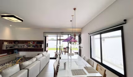 Casa à venda, 230 m² por R$ 2.200.000,00 - Urbanova - São José dos Campos/SP