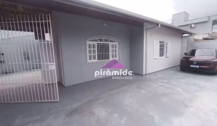 Casa com 2 dormitórios à venda, 100 m² por R$ 950.000,00 - Massaguaçu - Caraguatatuba/SP