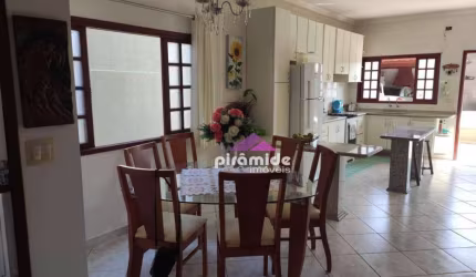 Casa com 4 dormitórios à venda, 250 m² por R$ 1.600.000,00 - Martim de Sá - Caraguatatuba/SP