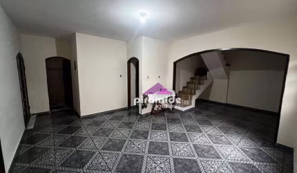 Casa com 4 dormitórios, sendo 1 suíte à venda, 150m² por R$ 450.000,00 - Zona Leste - São José dos Campos/SP