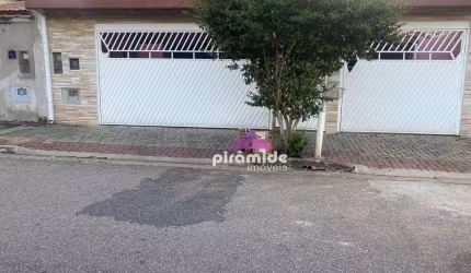 Casa com 3 dormitórios à venda, 190 m² por R$ 850.000,00 - Bosque dos Eucaliptos - São José dos Campos/SP