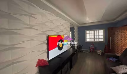 Casa com 3 dormitórios, sendo 1 suíte à venda, 129m² por R$ 670.000,00 - Jardim das Indústrias - São José dos Campos/SP