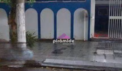 Casa com 3 dormitórios, sendo 1 suíte à venda, 167m² por R$ 900.000,00 - Jardim Satélite - São José dos Campos / SP