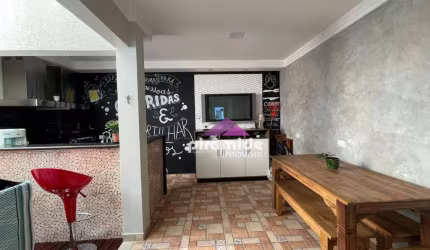 Casa com 3 dormitórios à venda, 88 m² por R$ 690.000,00 - Jardim Santa Maria - Jacareí/SP