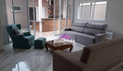 Casa com 4 dormitórios à venda, 348m² por R$ 1.800.000,00 - Urbanova - São José dos Campos / SP