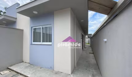 Casa com 2 dormitórios à venda, 70 m² por R$ 375.000,00 - Massaguaçu - Caraguatatuba/SP