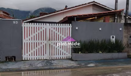 Casa com 3 dormitórios à venda, 47 m² por R$ 180.000,00 - Balneário Califórnia - Caraguatatuba/SP