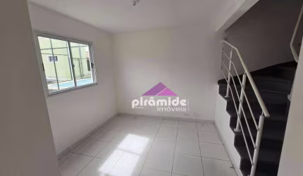 Casa com 2 dormitórios para alugar, 75 m² por R$ 2.665,00/mês - Monte Castelo - São José dos Campos/SP