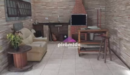 Casa Jd Santa Helena! R$ 450.000 c/ 3 vgs garagem, piscina, churrasqueira.