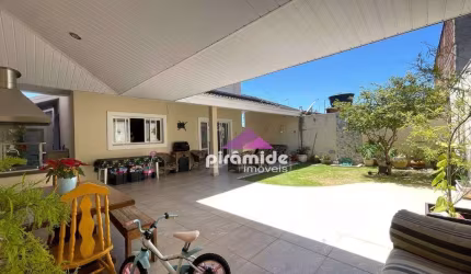 Casa com 3 dormitórios à venda, 204 m² por R$ 1.700.000,00 - Urbanova - São José dos Campos/SP