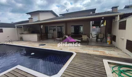 Casa com 4 dormitórios à venda, 220 m² por R$ 1.280.000,00 - Massaguaçu - Caraguatatuba/SP