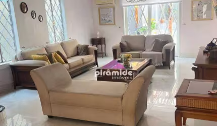 Casa com 4 dormitórios, sendo 2 suítes à venda, 296m² por R$ 2.400.000 - Jardim Apolo II - São José dos Campos/SP