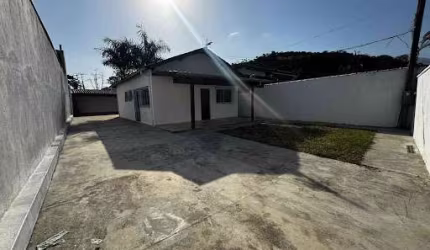 Casa com 2 quartos à venda na Rua Hortência, Martim de Sá, Caraguatatuba, 107 m2 por R$ 560.000