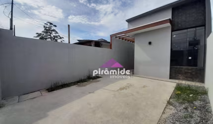 Casa com 2 dormitórios suíte à venda, 71 m² por R$ 380.000 - Golfinho - Caraguatatuba/SP