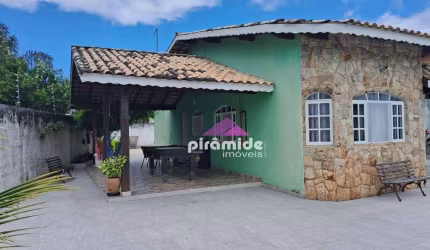 Casa com 2 dormitórios à venda, 168 m² por R$ 750.000,00 - Pontal de Santa Marina - Caraguatatuba/SP