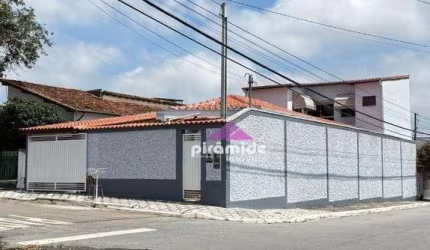 Casa com 6 dormitórios à venda, 199 m² por R$ 850.000,00 - Vila Resende - Caçapava/SP