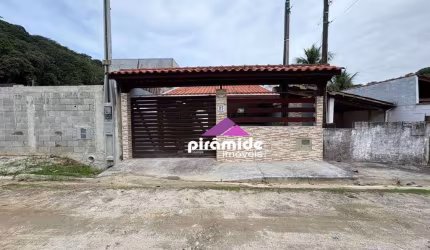 Casa com 2 dormitórios para alugar, 113 m² por R$ 3.441,00/mês - Massaguaçu - Caraguatatuba/SP