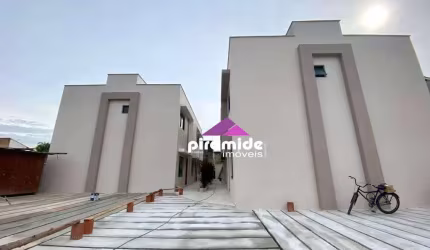 Casa com 2 dormitórios à venda, 85 m² por R$ 480.000,00 - Pontal de Santa Marina - Caraguatatuba/SP
