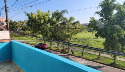 Sobrado à venda no bairro Jardim Las Vegas em Santo André/SP