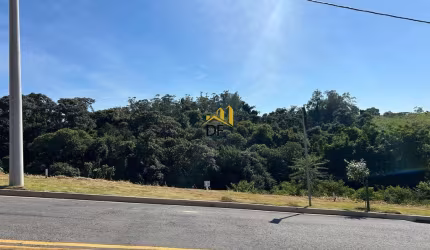Terreno à venda no Centro, Louveira  por R$ 290.000