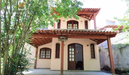 Sítio para Venda em Saquarema, Jardim, 4 dormitórios, 2 suítes, 4 banheiros