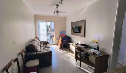 Apartamento com 1 Dormitório, Reformado, a 80 Metros da Praia