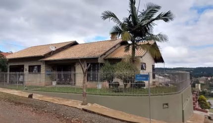 CASA COM 3 DORMITÓRIOS SENDO 1 SUÍTE NO BAIRRO COLONIAL EM SÃO BENTO DO SUL-SC